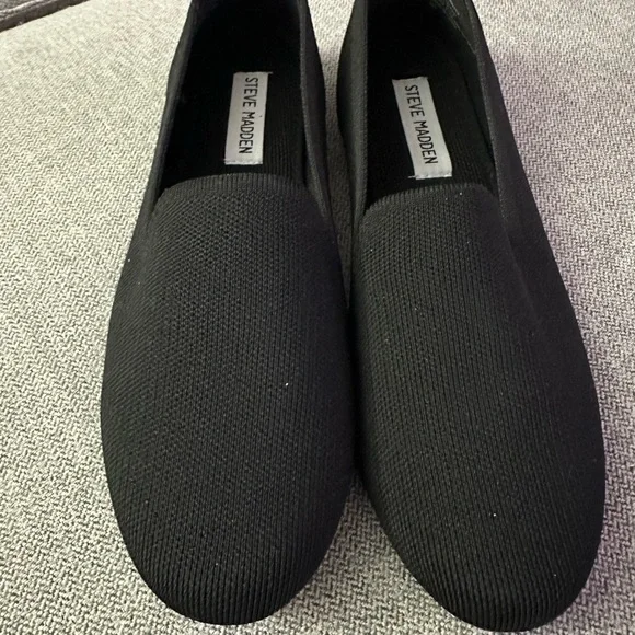 NEW Steve Madden Sabin Flats - 8 - Picture 2 of 7